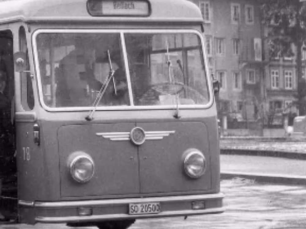 Historischer Bus des BSU