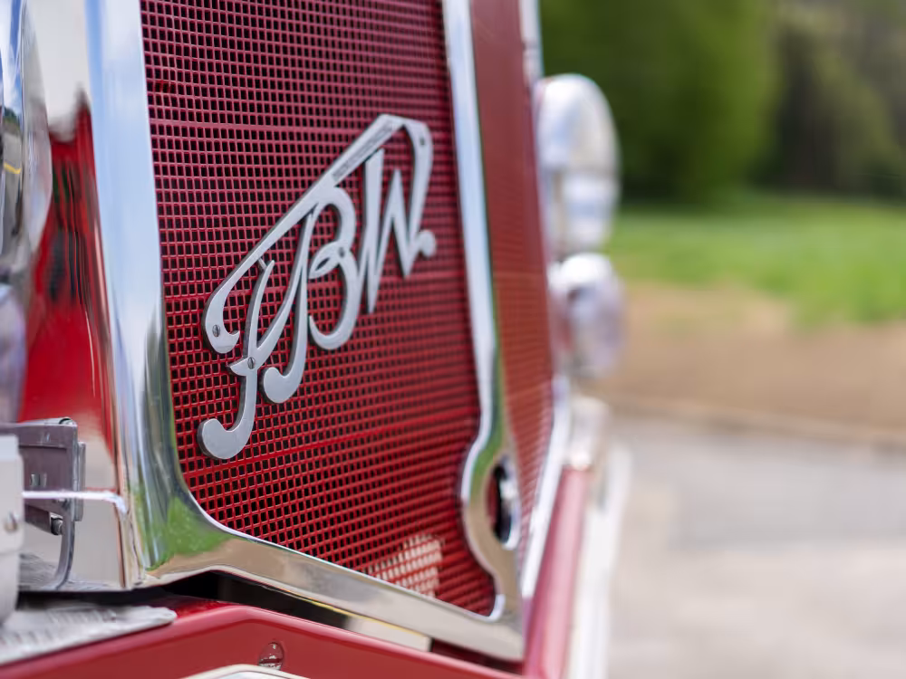 Vorderteil des Silberbusses