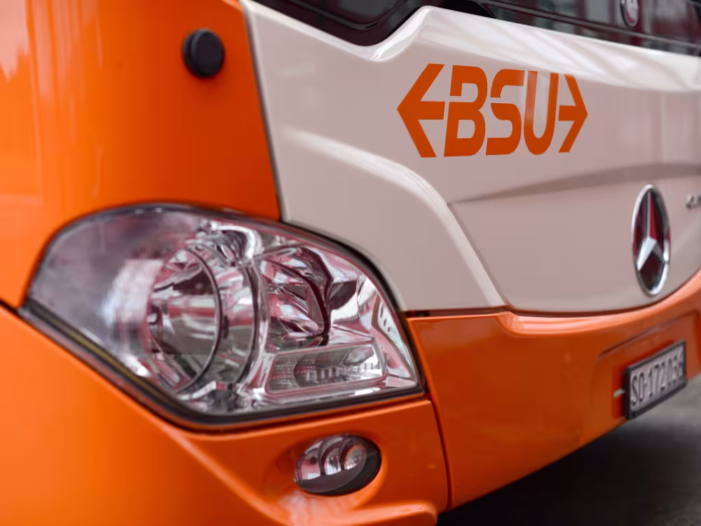 BSU Mercedes Bus von Vorne
